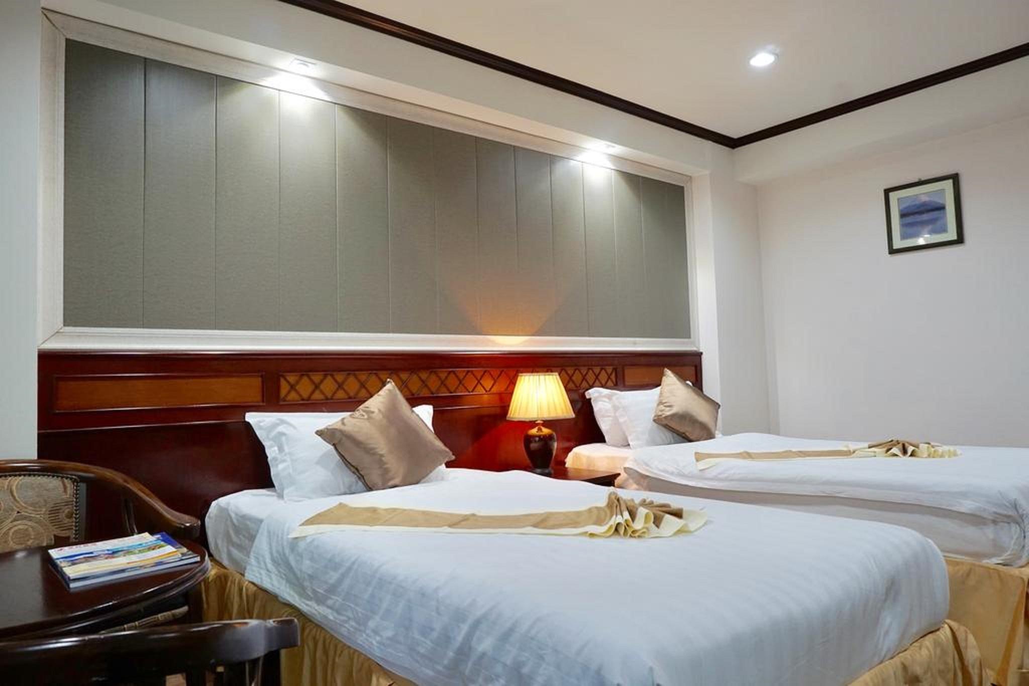 Miloft Sathorn Hotel - Sha Plus Certified Бангкок Екстер'єр фото Deluxe Room