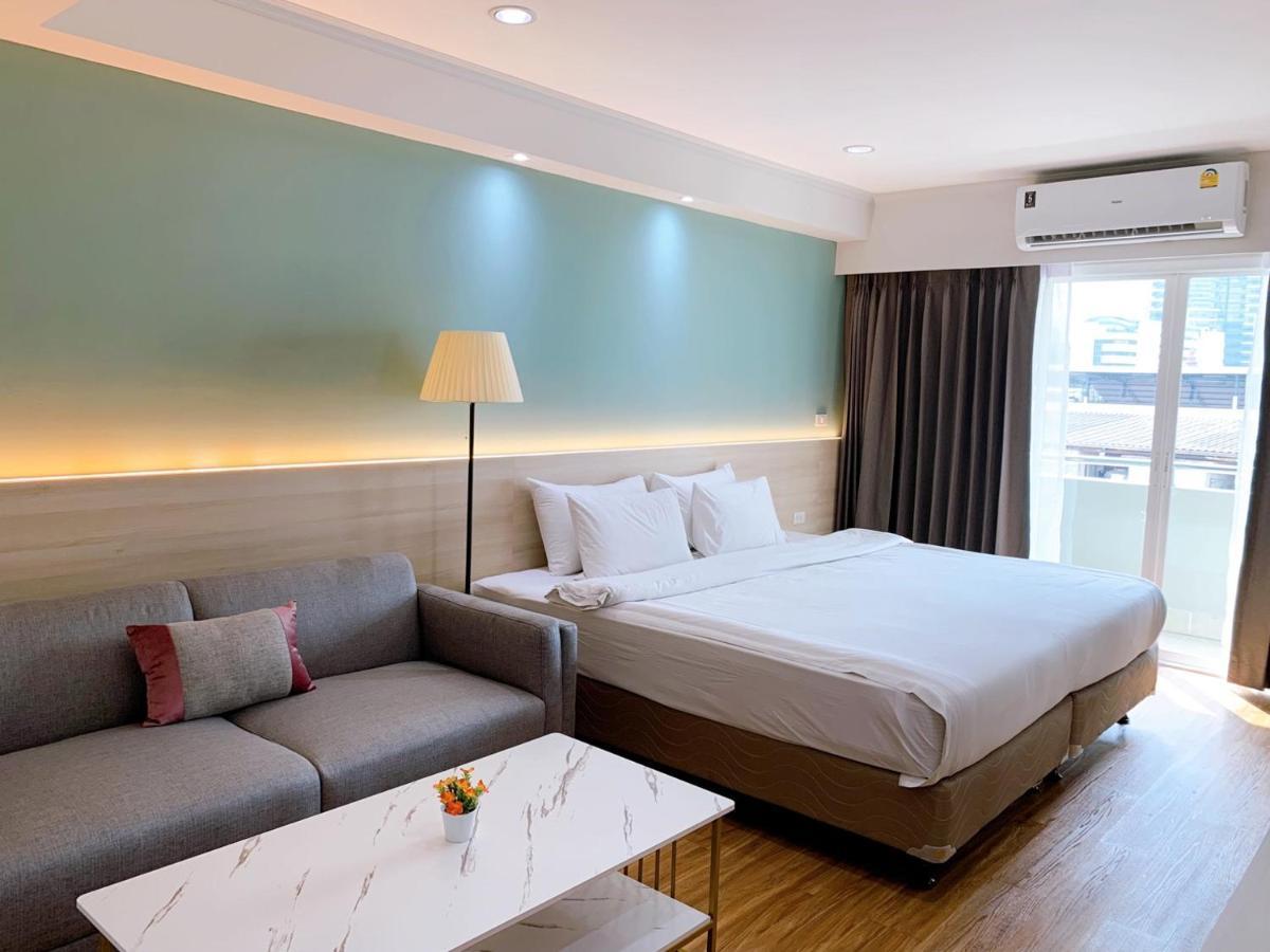 Miloft Sathorn Hotel - Sha Plus Certified Бангкок Екстер'єр фото Deluxe Room